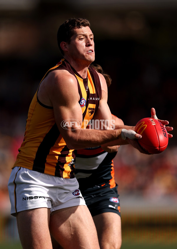 AFL 2024 Round 21 - GWS v Hawthorn - A-52519732