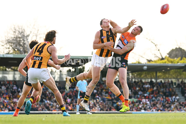 AFL 2024 Round 21 - GWS v Hawthorn - A-52520421