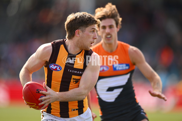 AFL 2024 Round 21 - GWS v Hawthorn - A-52520465