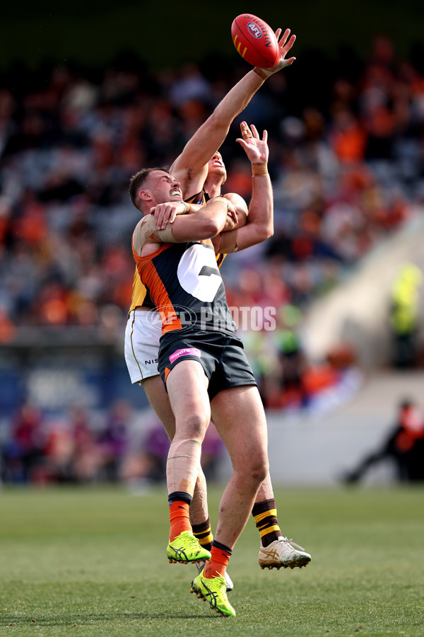 AFL 2024 Round 21 - GWS v Hawthorn - A-52520478