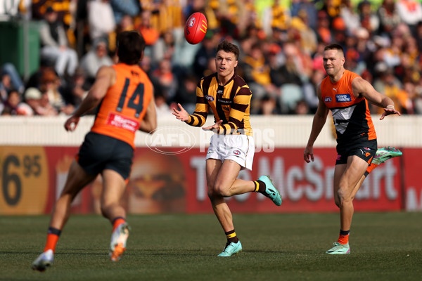 AFL 2024 Round 21 - GWS v Hawthorn - A-52520504