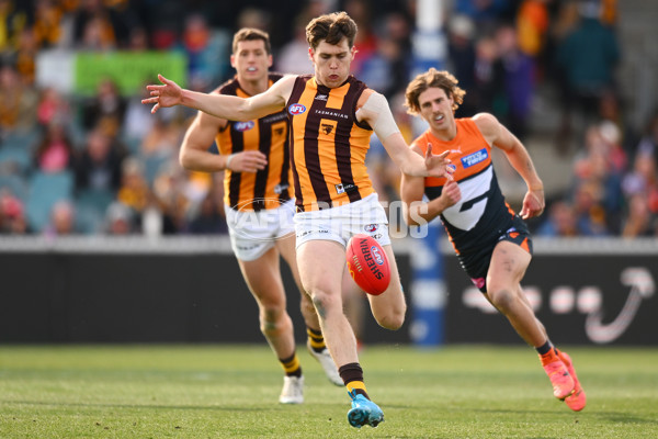 AFL 2024 Round 21 - GWS v Hawthorn - A-52522683