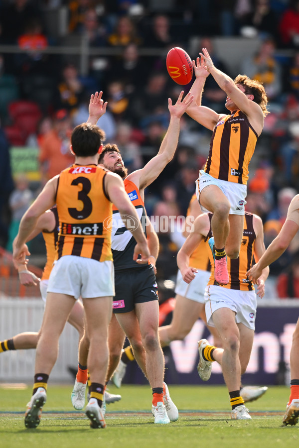 AFL 2024 Round 21 - GWS v Hawthorn - A-52522700