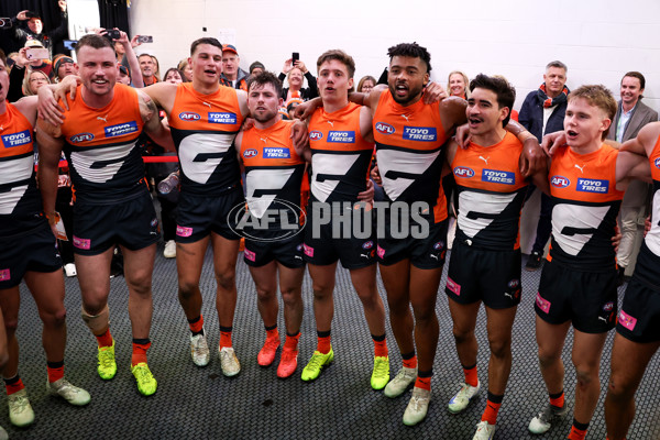 AFL 2024 Round 21 - GWS v Hawthorn - A-52529548