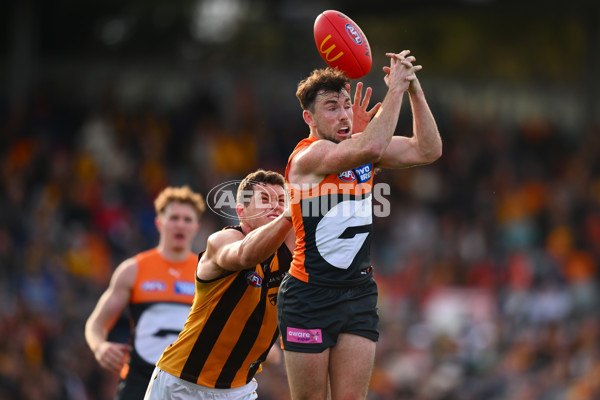 AFL 2024 Round 21 - GWS v Hawthorn - A-52529590