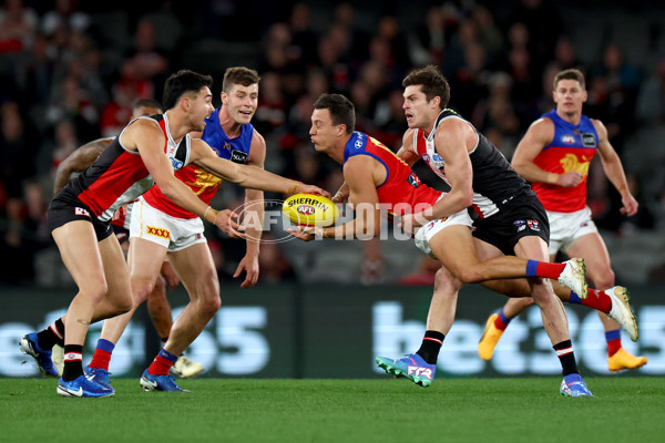 AFL 2024 Round 21 - St Kilda v Brisbane - A-52532713