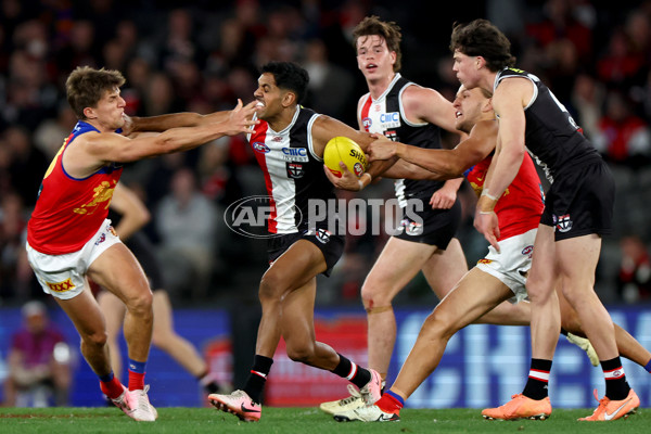 AFL 2024 Round 21 - St Kilda v Brisbane - A-52541157