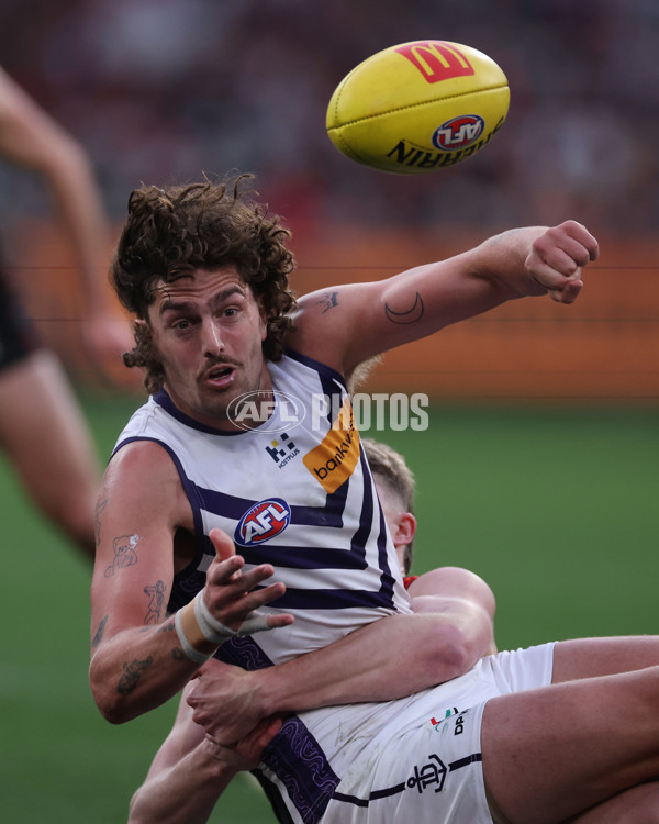 AFL 2024 Round 21 - Essendon v Fremantle - A-52544101