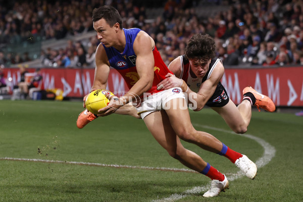 AFL 2024 Round 21 - St Kilda v Brisbane - A-52549254