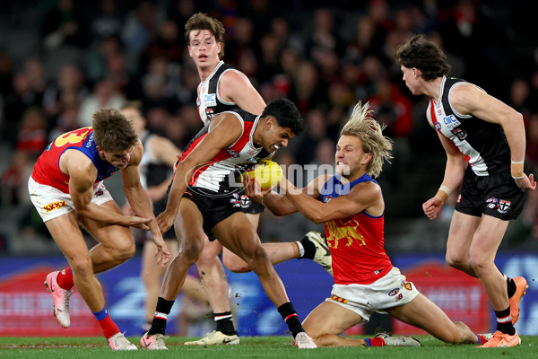 AFL 2024 Round 21 - St Kilda v Brisbane - A-52550242