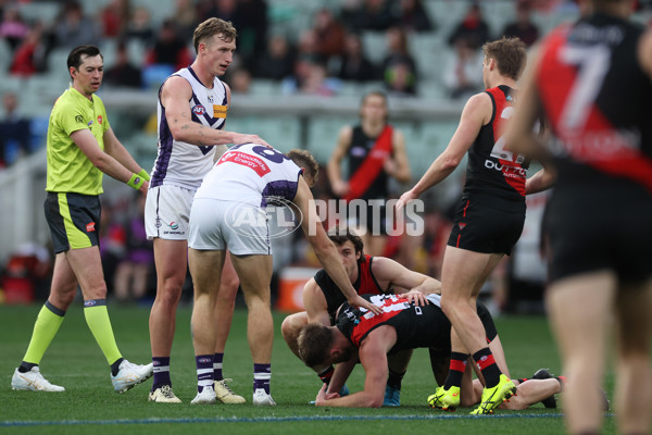 AFL 2024 Round 21 - Essendon v Fremantle - A-52563634