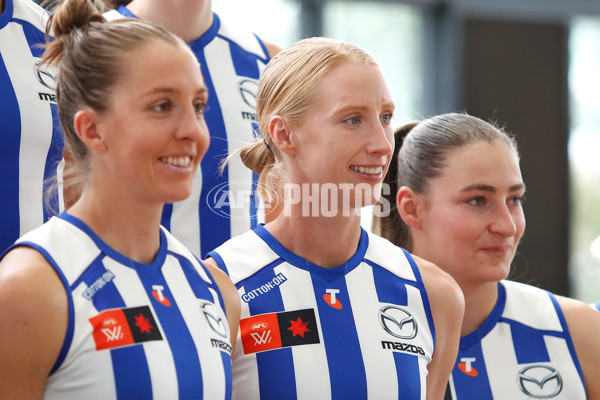 AFLW 2024 Media - North Melbourne Team Photo Day - A-52583902