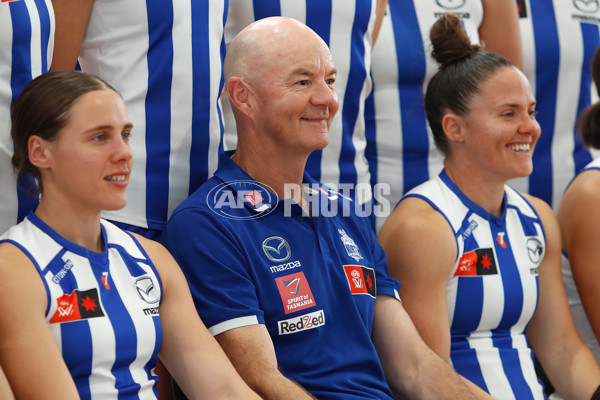 AFLW 2024 Media - North Melbourne Team Photo Day - A-52598947