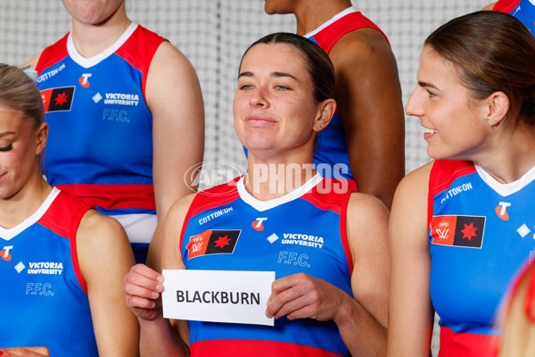 AFLW 2024 Media - Western Bulldogs Team Photo Day - A-52613347