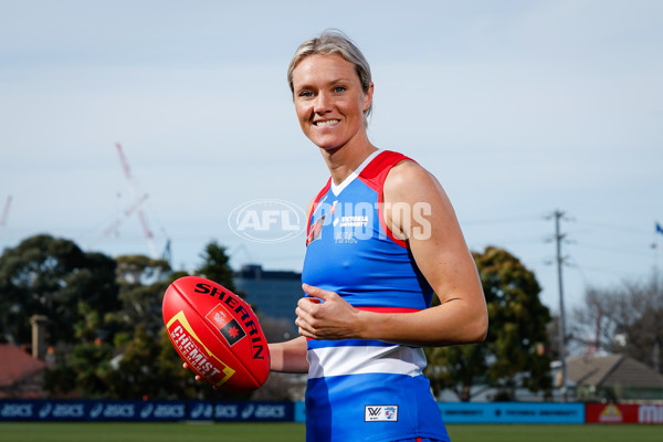 AFLW 2024 Portraits - Western Bulldogs - A-52613405