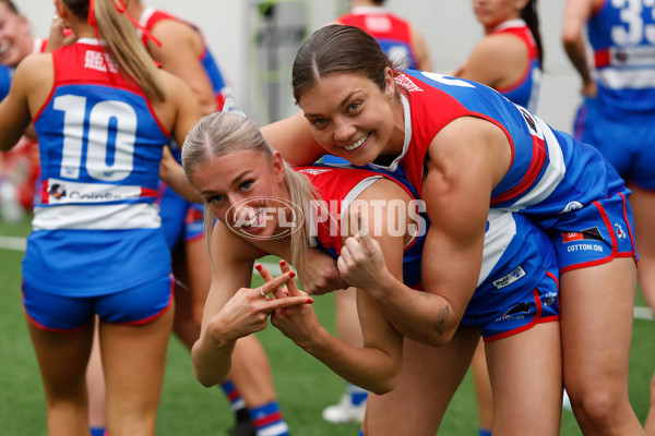 AFLW 2024 Media - Western Bulldogs Team Photo Day - A-52616828