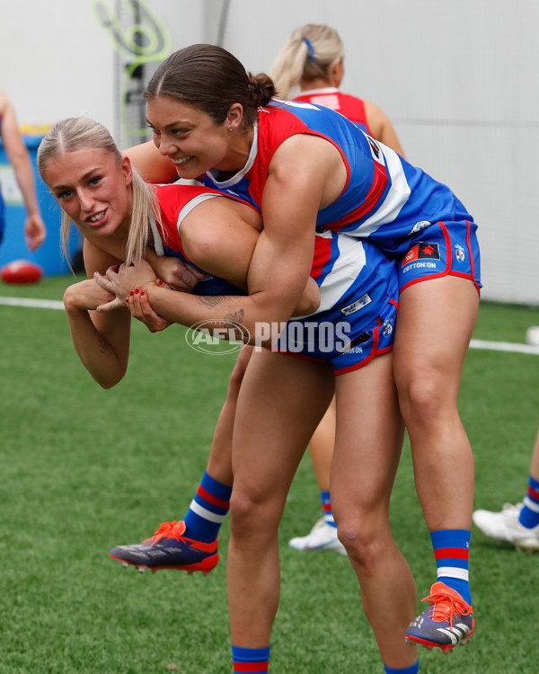 AFLW 2024 Media - Western Bulldogs Team Photo Day - A-52616829