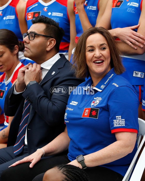 AFLW 2024 Media - Western Bulldogs Team Photo Day - A-52617178