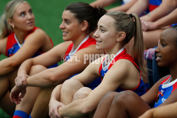 AFLW 2024 Media - Western Bulldogs Team Photo Day - A-52617191