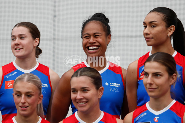 AFLW 2024 Media - Western Bulldogs Team Photo Day - A-52617201