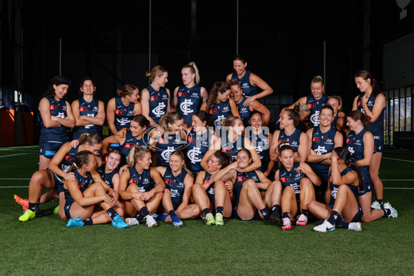 AFLW 2024 Media - Carlton Team Photo Day - A-52618975