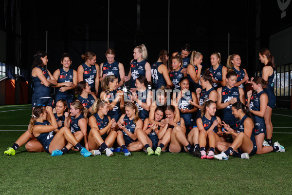 AFLW 2024 Media - Carlton Team Photo Day - A-52620771