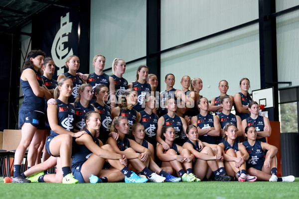 AFLW 2024 Media - Carlton Team Photo Day - A-52620786