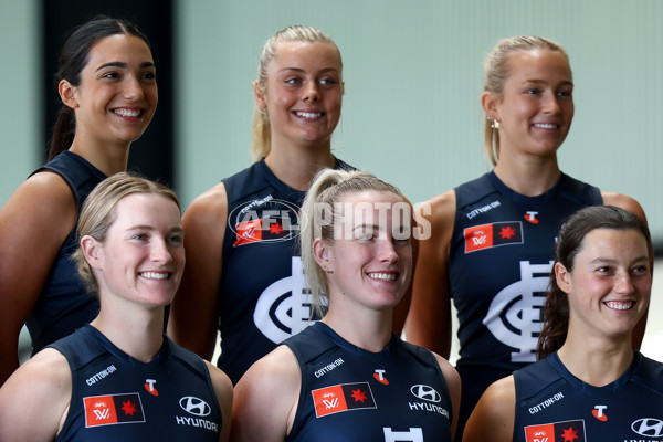 AFLW 2024 Media - Carlton Team Photo Day - A-52622730