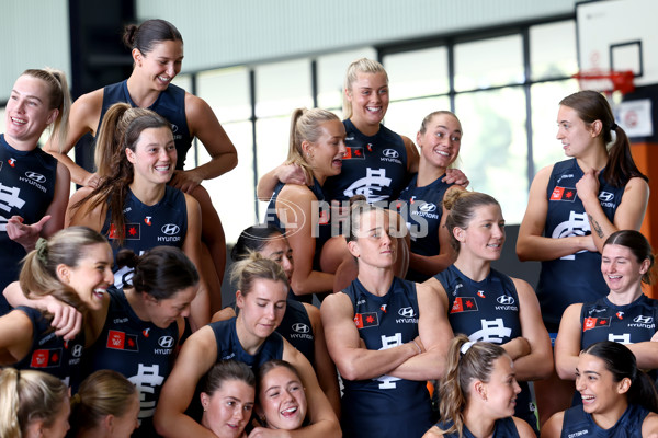 AFLW 2024 Media - Carlton Team Photo Day - A-52622738