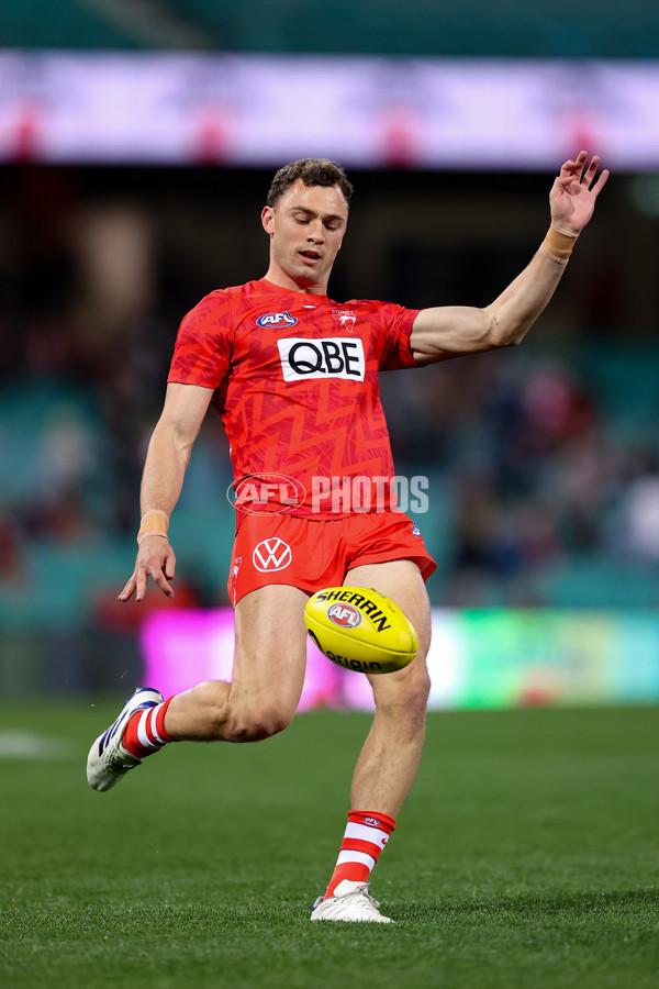 AFL 2024 Round 22 - Sydney v Collingwood - A-52623660