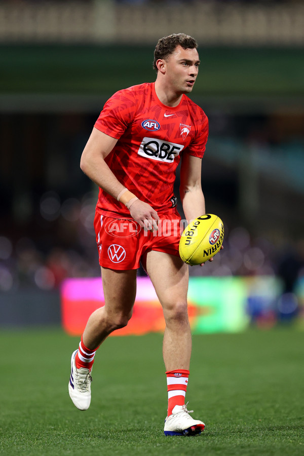 AFL 2024 Round 22 - Sydney v Collingwood - A-52623661