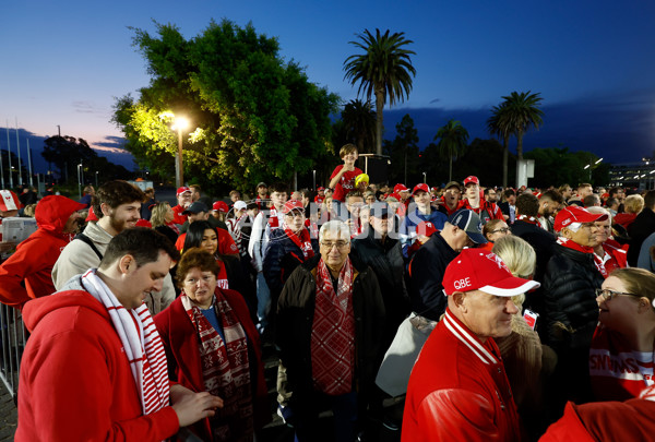 AFL 2024 Round 22 - Sydney v Collingwood - A-52625951