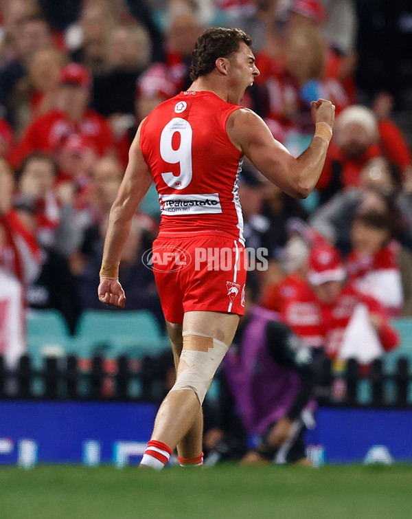 AFL 2024 Round 22 - Sydney v Collingwood - A-52625972
