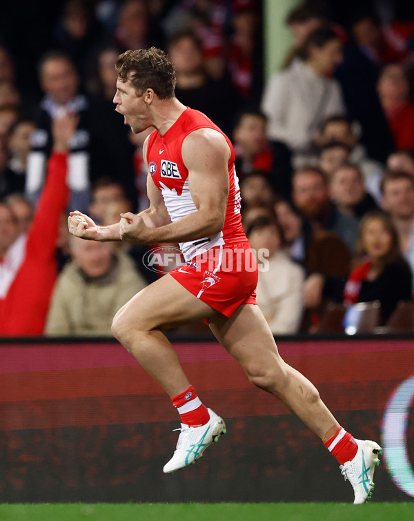 AFL 2024 Round 22 - Sydney v Collingwood - A-52626035