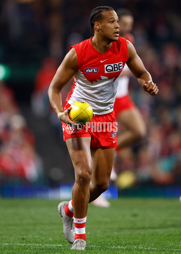 AFL 2024 Round 22 - Sydney v Collingwood - A-52626037