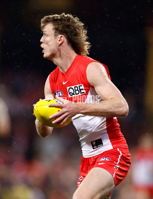 AFL 2024 Round 22 - Sydney v Collingwood - A-52626459