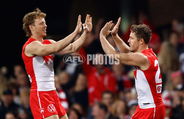 AFL 2024 Round 22 - Sydney v Collingwood - A-52626521