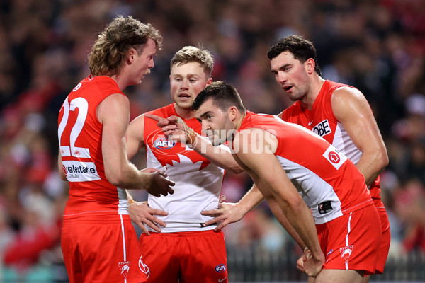 AFL 2024 Round 22 - Sydney v Collingwood - A-52628412