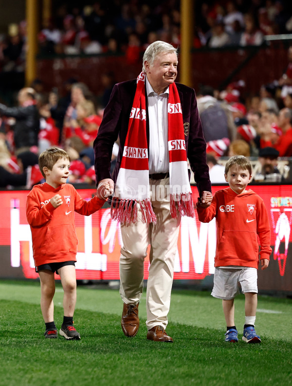 AFL 2024 Round 22 - Sydney v Collingwood - A-52628462