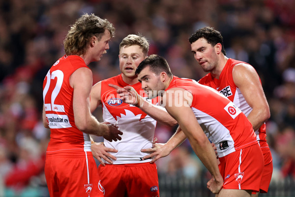 AFL 2024 Round 22 - Sydney v Collingwood - A-52629187