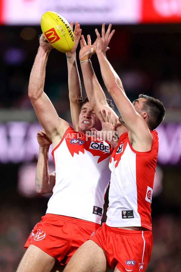 AFL 2024 Round 22 - Sydney v Collingwood - A-52629192