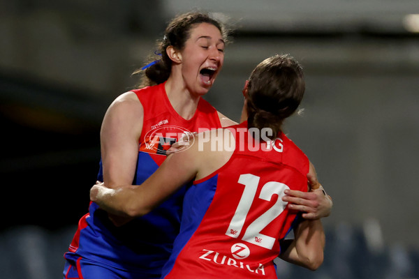 AFLW 2024 Match Simulation - Carlton v Melbourne - A-52629215