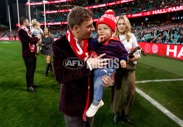 AFL 2024 Round 22 - Sydney v Collingwood - A-52629222