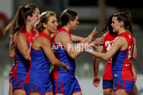 AFLW 2024 Match Simulation - Carlton v Melbourne - A-52631025
