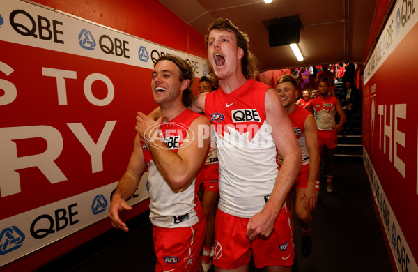 AFL 2024 Round 22 - Sydney v Collingwood - A-52631603