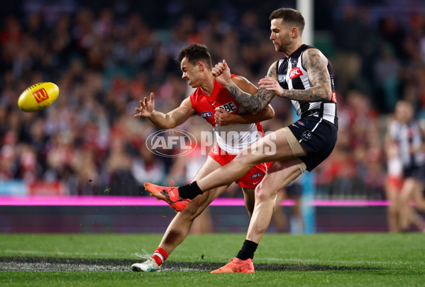 AFL 2024 Round 22 - Sydney v Collingwood - A-52634006