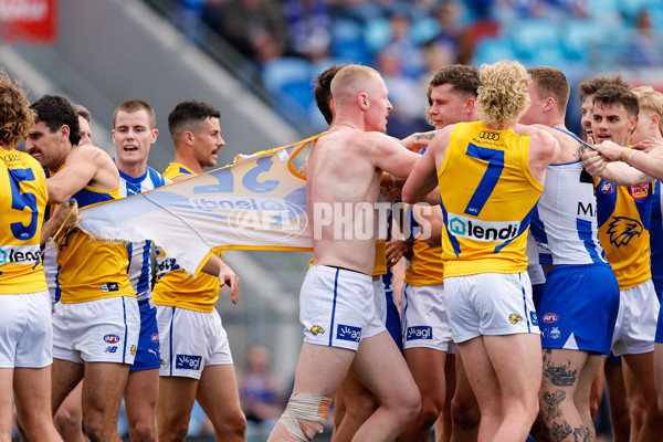 AFL 2024 Round 22 - North Melbourne v West Coast - A-52641154