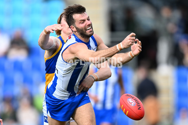 AFL 2024 Round 22 - North Melbourne v West Coast - A-52641175