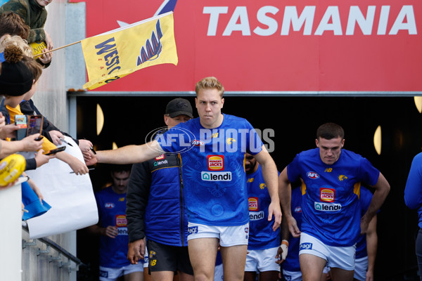 AFL 2024 Round 22 - North Melbourne v West Coast - A-52672948