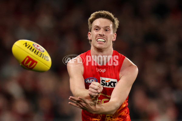 AFL 2024 Round 22 - Essendon v Gold Coast - A-52672978